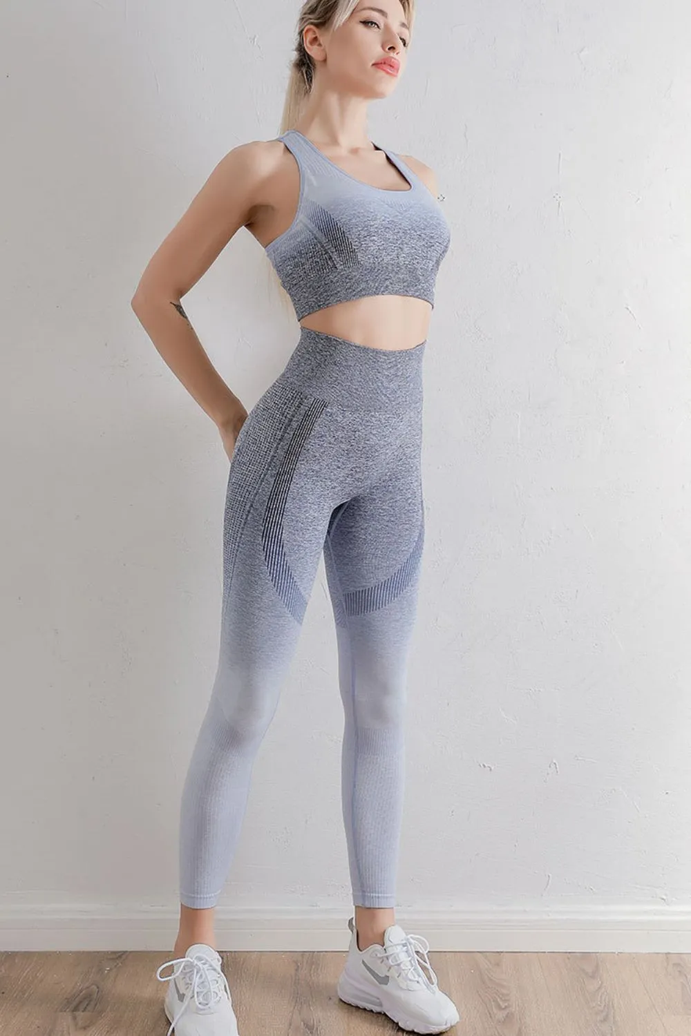 *APP EXCLUSIVE* Gradient Sports Bra and Leggings Set