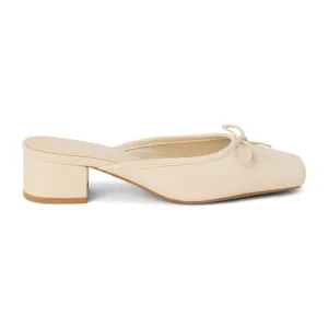 Basilio Heeled Mule