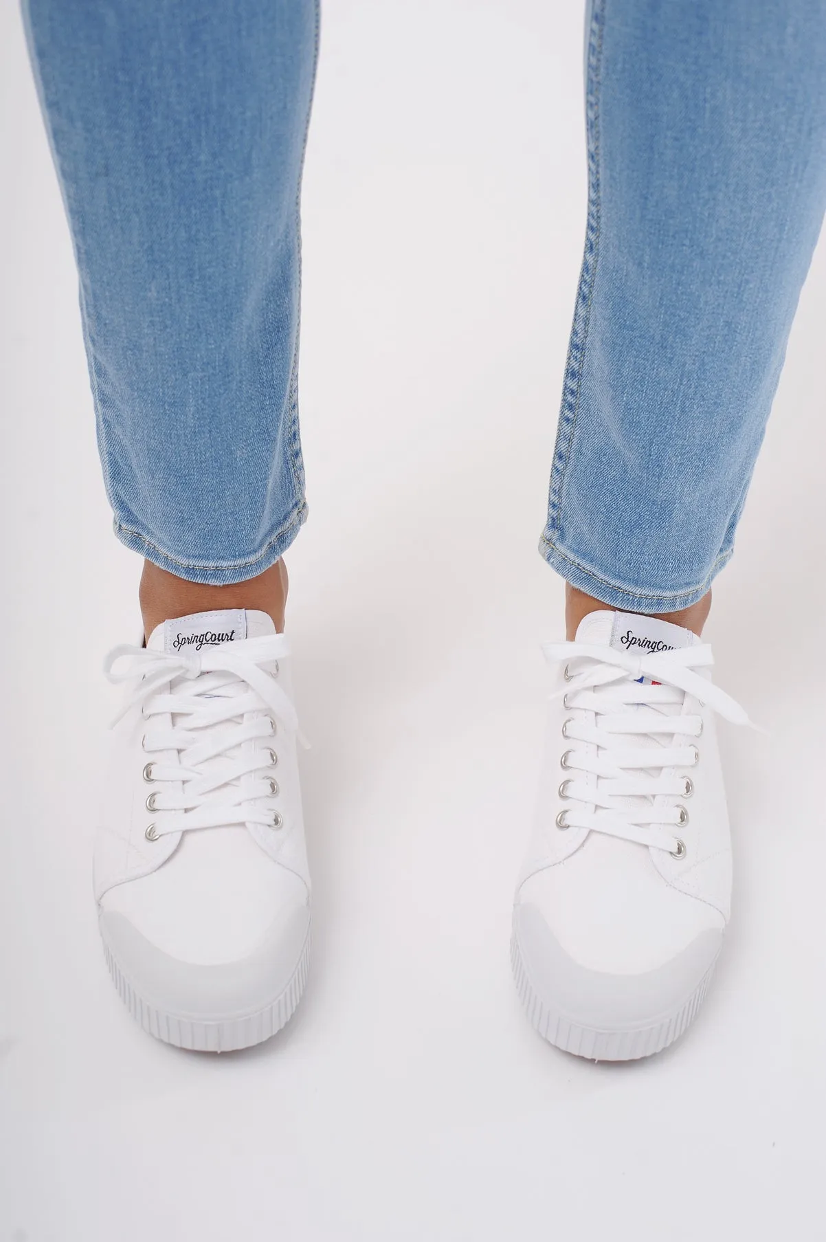 Classic G2 Sneakers White Canvas