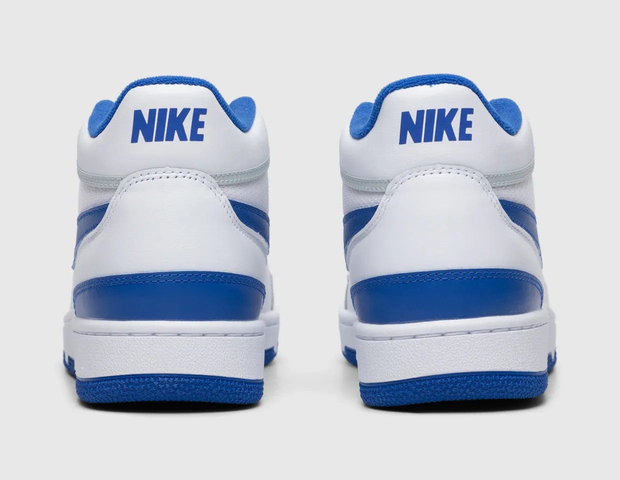 Nike Attack White / Game Royal - Pure Platinum